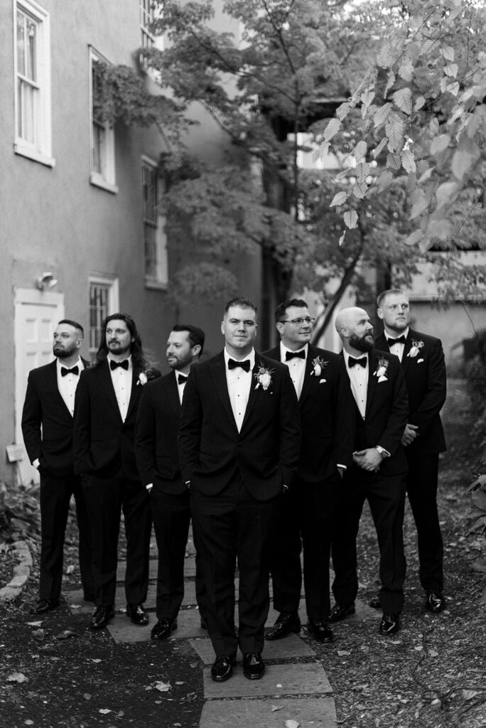 fall wedding inspo groomsmen